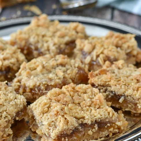 Oatmeal Fig Jam Squares Image