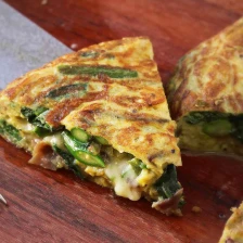 Flipped Frittata With Asparagus, Spinach, Ham, and Cheese Recipe Recipe Page