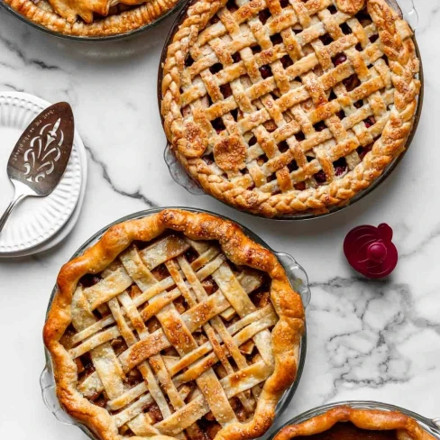 4 Beautiful Pie Crust Designs Image