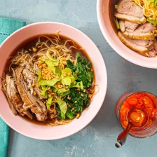 Guaydtiaao Bpet Dtoon (Thai Duck Noodle Soup) Recipe Page