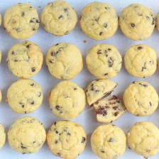 Chocolate Chip Mini Muffins (Little Bites Copycat) Recipe Page