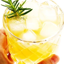 Whiskey Lemonade Recipe Page