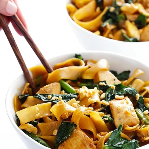 Pad See Ew (Thai Sweet Stir Fried Noodles) Image