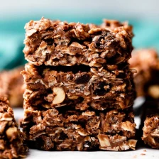 No-Bake Chocolate Fudge Oat Bars Recipe Page