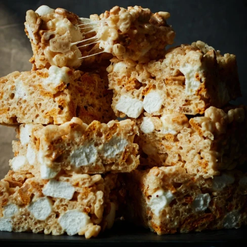 Chewy, Gooey Golden Rice Krispie Treats Image