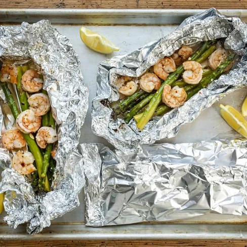 Baked Shrimp and Asparagus Foil Packs Image