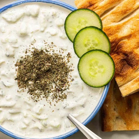 Māst-o-Khiār (Persian Yogurt with Cucumber) 
 Image