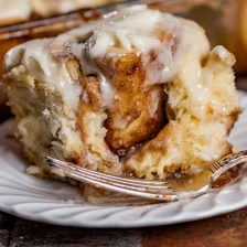 Homemade Cinnamon Rolls (Cinnabon Copycat Recipe) Recipe Page
