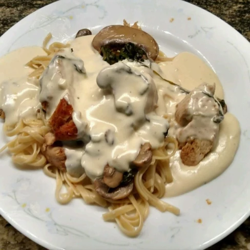 Buttery Alfredo Sauce Image