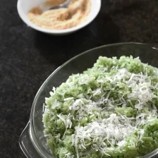 Pandan Sticky Rice w/ Shredded Coconut (Xôi Lá Dứa) Recipe Page