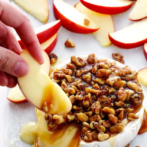 10-Minute Caramel Apple Baked Brie Image