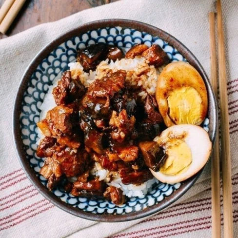 Lu Rou Fan (Taiwanese Braised Pork Rice Bowl) Image
