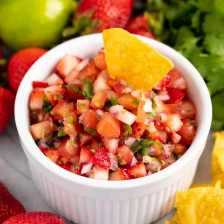 Easy Strawberry Salsa Recipe Page