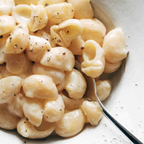 One-Pot Garlic Parmesan Shellbows Image