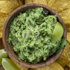 Easy Guacamole {Chipotle Copycat} Recipe Page