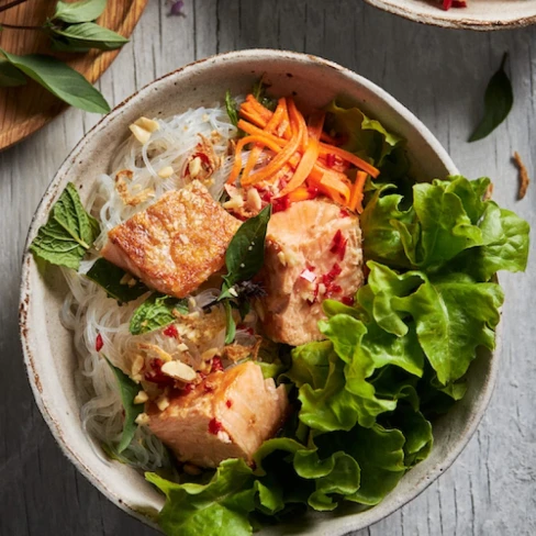 Vietnamese Salmon Noodle Salad Image