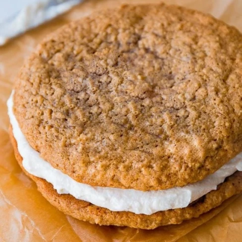 1 Giant Oatmeal Creme Pie Image