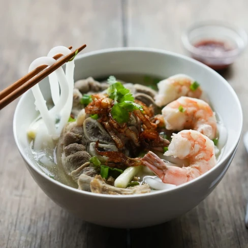 Bánh Canh Giò Heo Tôm (Vietnamese thick noodle soup with pork and shrimp) Image