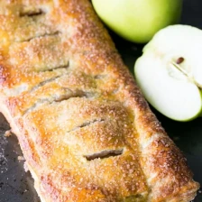 Apple Cinnamon Slab Pie Recipe Page