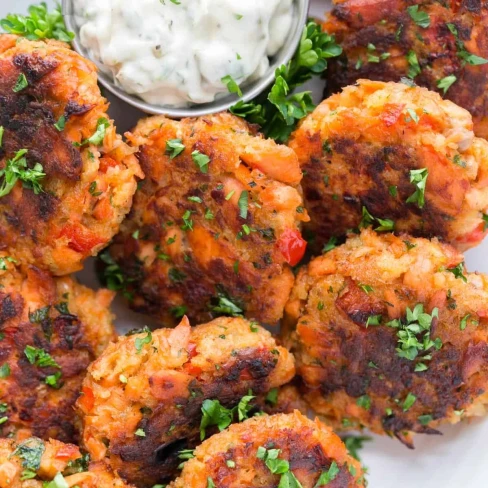 Salmon Cakes Recipe (Salmon Patties) Image