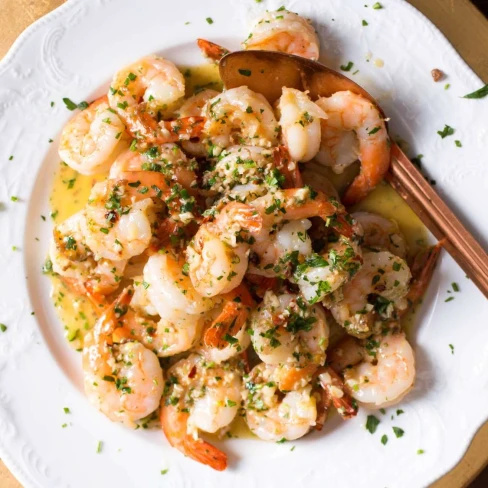 Shrimp Scampi With Garlic, Red Pepper Flakes, and Herbs Recipe Image