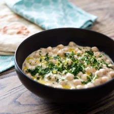 Hummus Masabacha (Hummus With Whole Chickpeas) Recipe Page