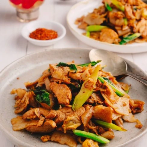 Pad See-ew noodles | Marion&#039;s Kitchen Image