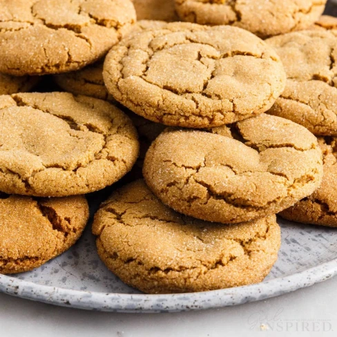 Molasses Crinkle Cookies Image