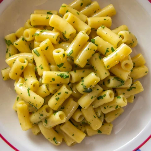 Pasta Cacio e Uova (Neapolitan Pasta With Eggs and Cheese) Recipe Image