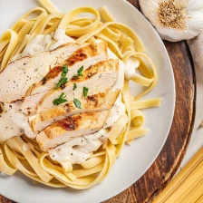 Easy Chicken Alfredo Recipe Page