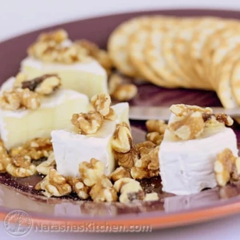 Brie with Walnuts and Honey Image