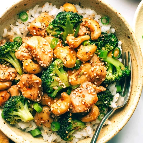 Cashew Chicken and Broccoli Image