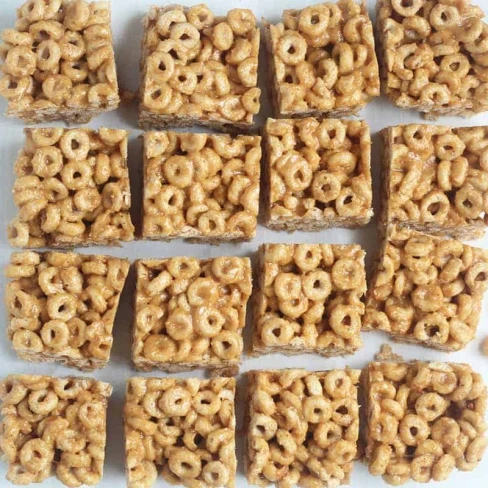 3-Ingredient Cereal Bars Image