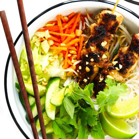 Vietnamese Lemongrass Chicken Noodle Bowls Image