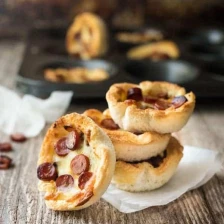 Garlic Bread Mini Pizzas (Muffin Tin) Recipe Page