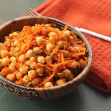 Easy Make-Ahead Carrot and Chickpea Salad With Dill and Pumpkin Seeds Recipe Page