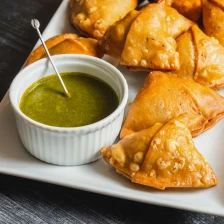 Aloo Samosa (Samosa Stuffed With Spiced Potato and Peas) Recipe Page