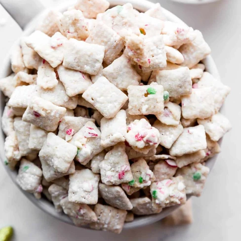 Peppermint Crunch Puppy Chow Image