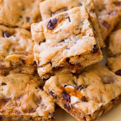 Candy Bar Blondies Image