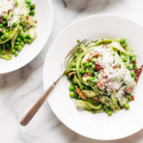 Pesto Asparagus Noodles Image