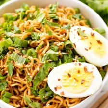 15 Minute Sriracha Ramen Noodles Recipe Page