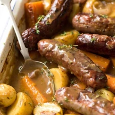 Oven Baked Sausages with Potatoes, Vegetable AND Gravy! Recipe Page