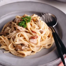 Creamy Mushroom and Bacon Pasta Recipe Page