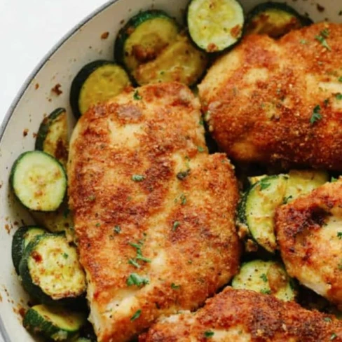 Crispy Parmesan Garlic Chicken With Zucchini Image