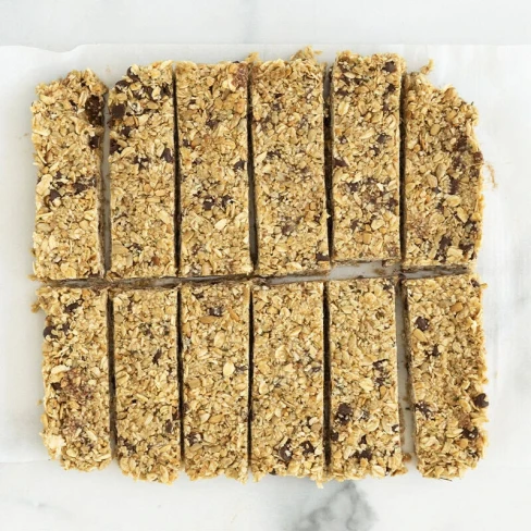 Chewy Granola Bars Image