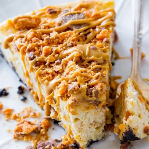 Peanut Butter Butterfinger Cheesecake Image