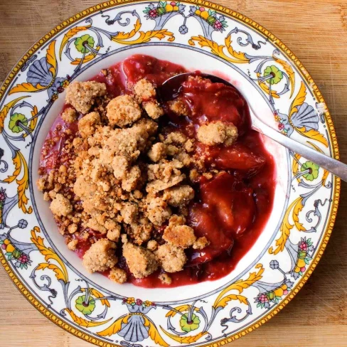 Easy Stovetop Fruit Crisp Recipe Image