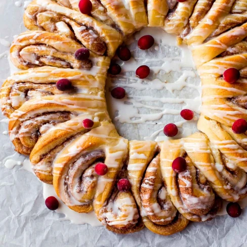 Cinnamon Roll Wreath Image