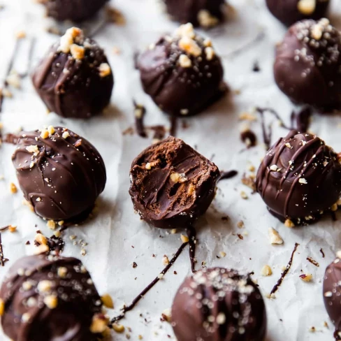 Chocolate Hazelnut Crunch Truffles Image